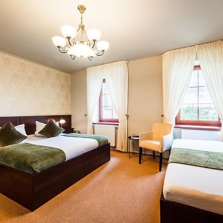 Hotel Plumlov Mostkovice Exteriör bild