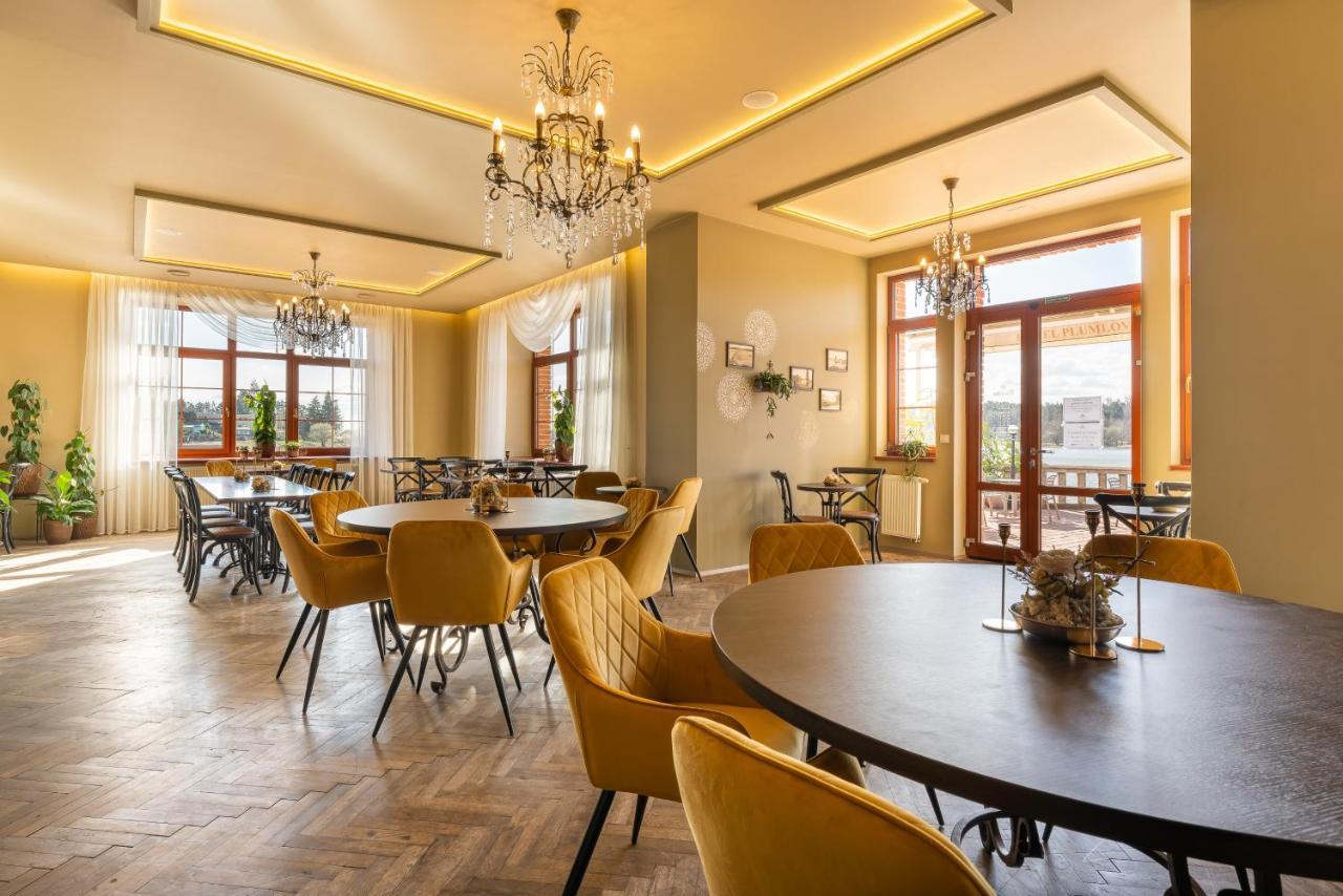 Hotel Plumlov Mostkovice Exteriör bild