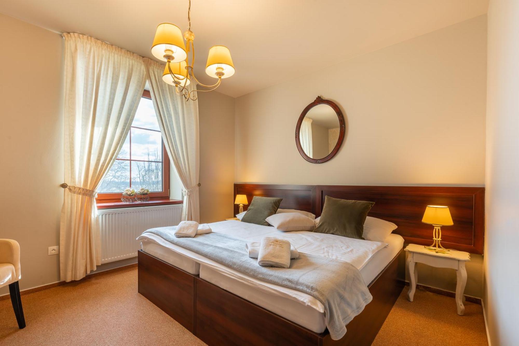 Hotel Plumlov Mostkovice Exteriör bild