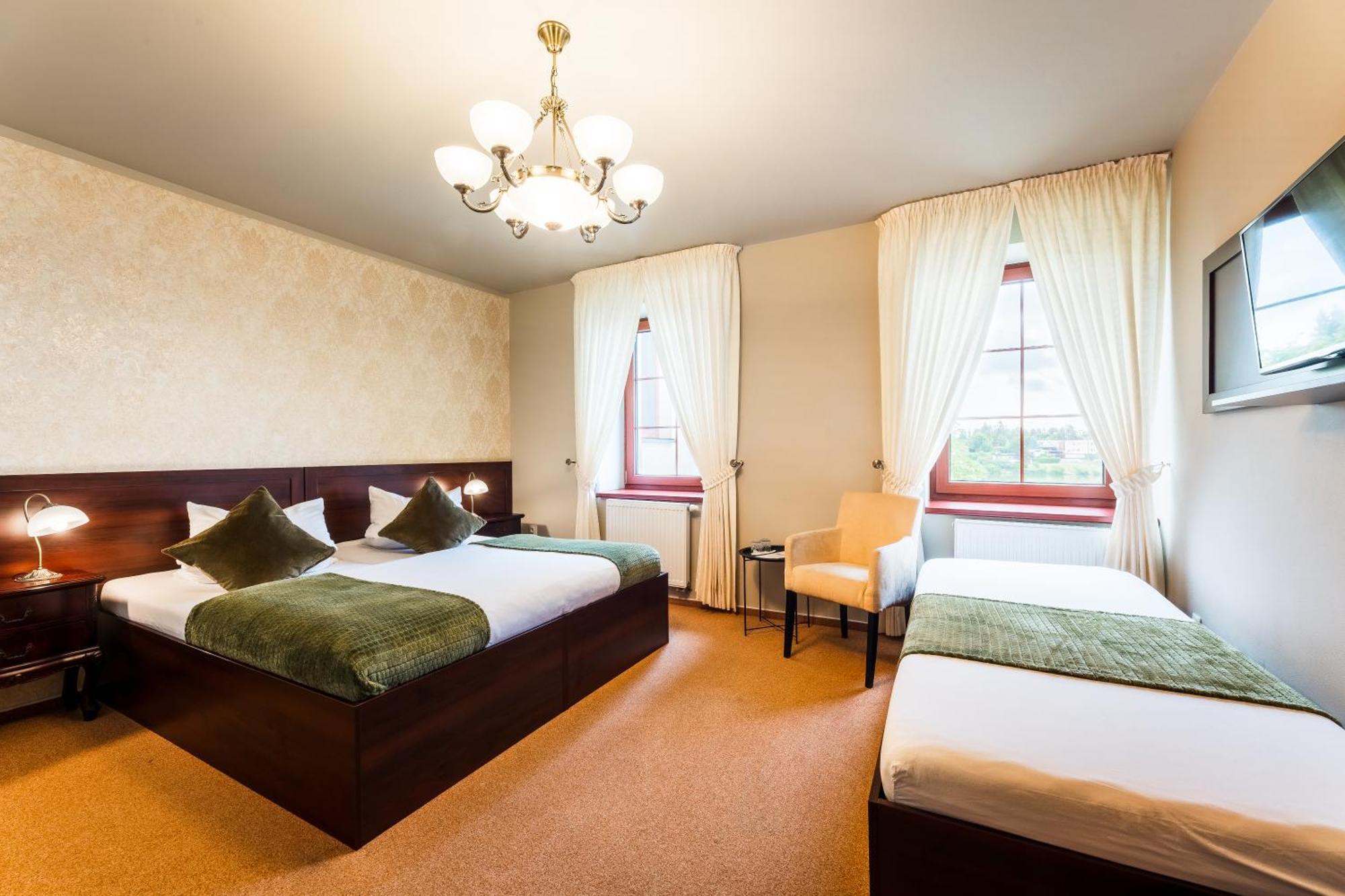 Hotel Plumlov Mostkovice Exteriör bild