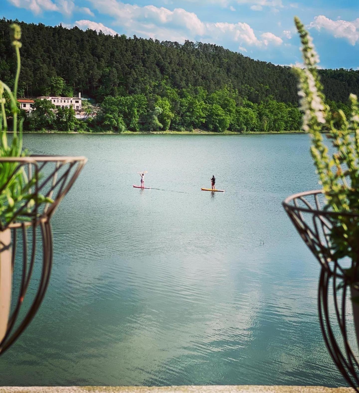 Hotel Plumlov Mostkovice Exteriör bild